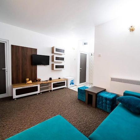 Danube Home Ostrovu Corbului エクステリア 写真