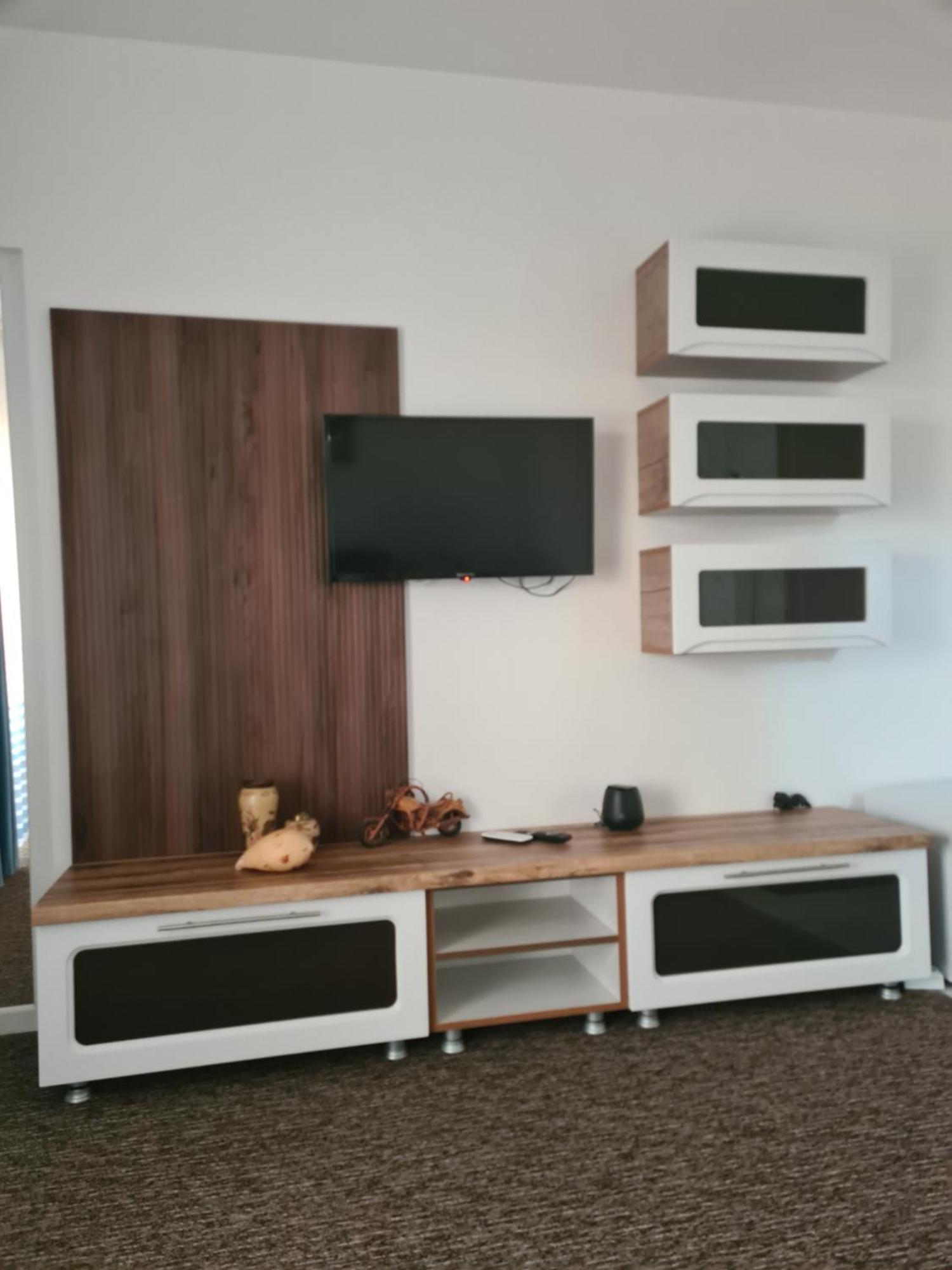Danube Home Ostrovu Corbului エクステリア 写真
