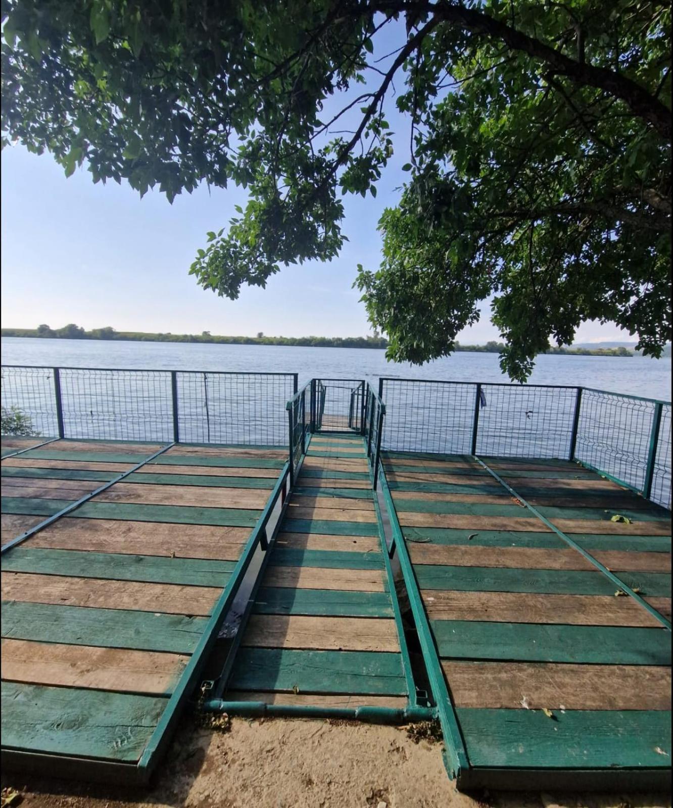 Danube Home Ostrovu Corbului エクステリア 写真