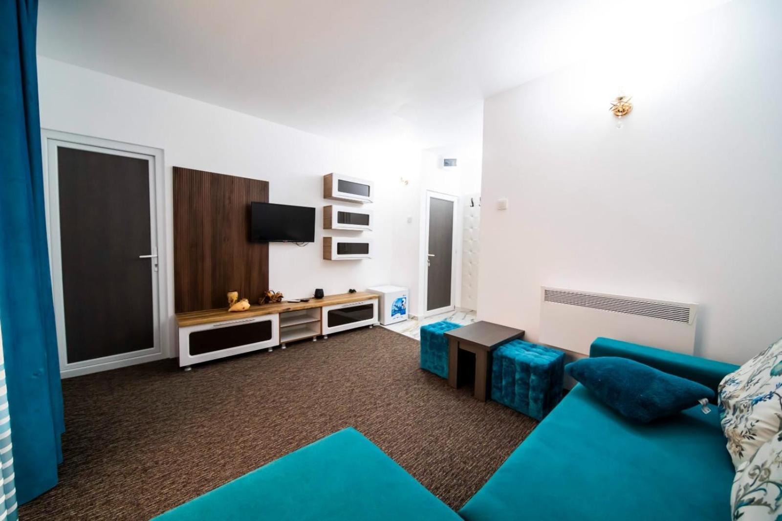 Danube Home Ostrovu Corbului エクステリア 写真